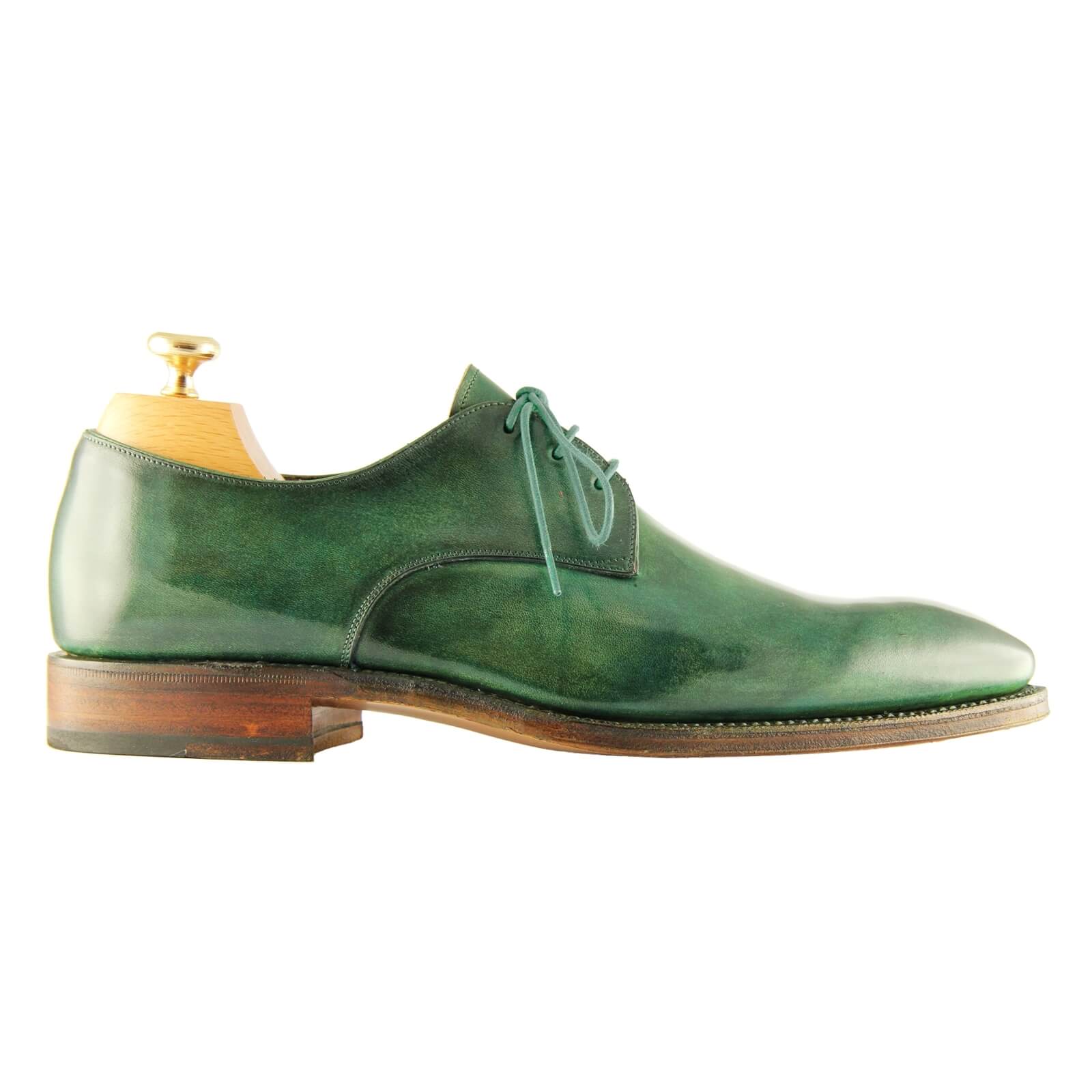 Leather shoe patina: graceful ageing for your shoes