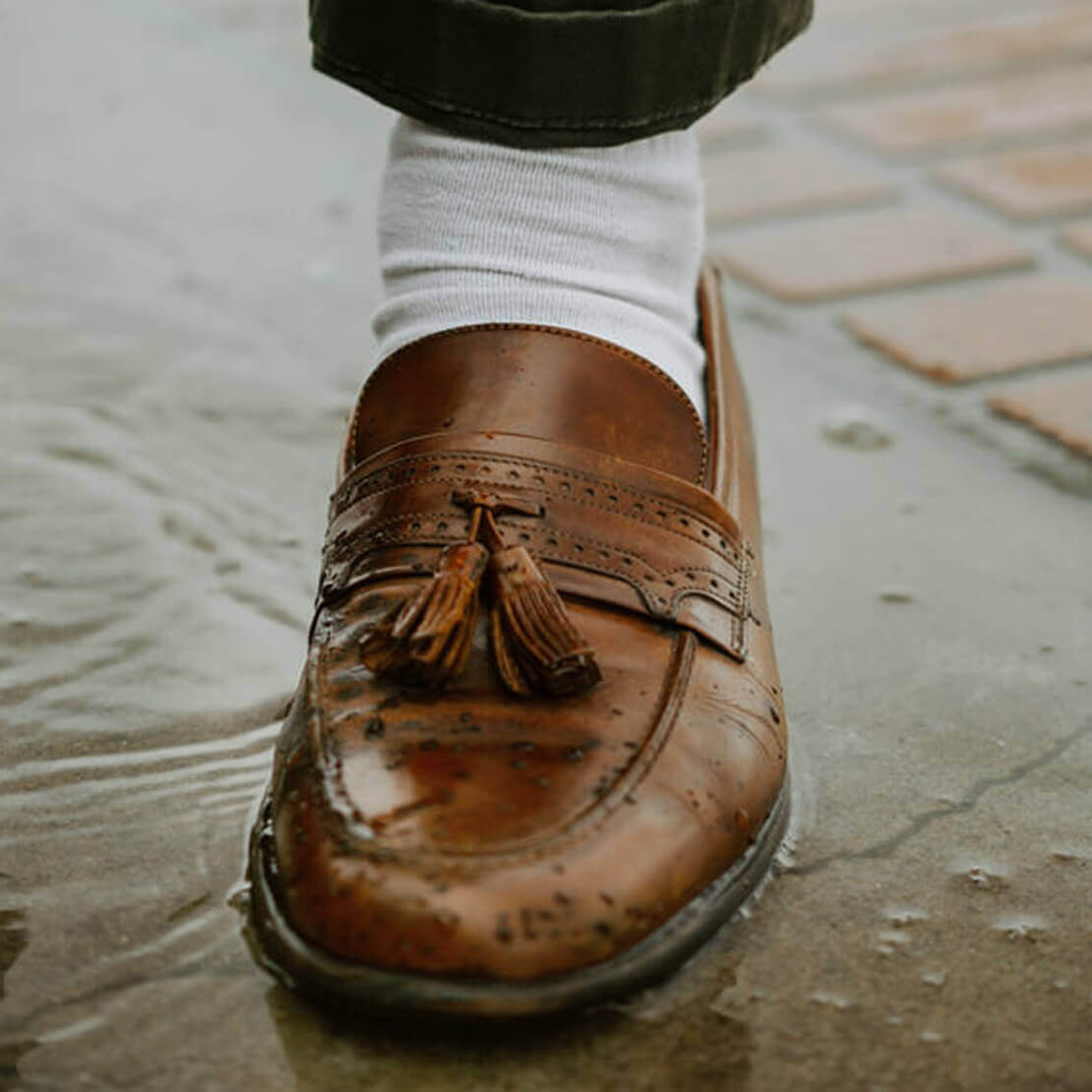 Shine and waterproof your shoes properly