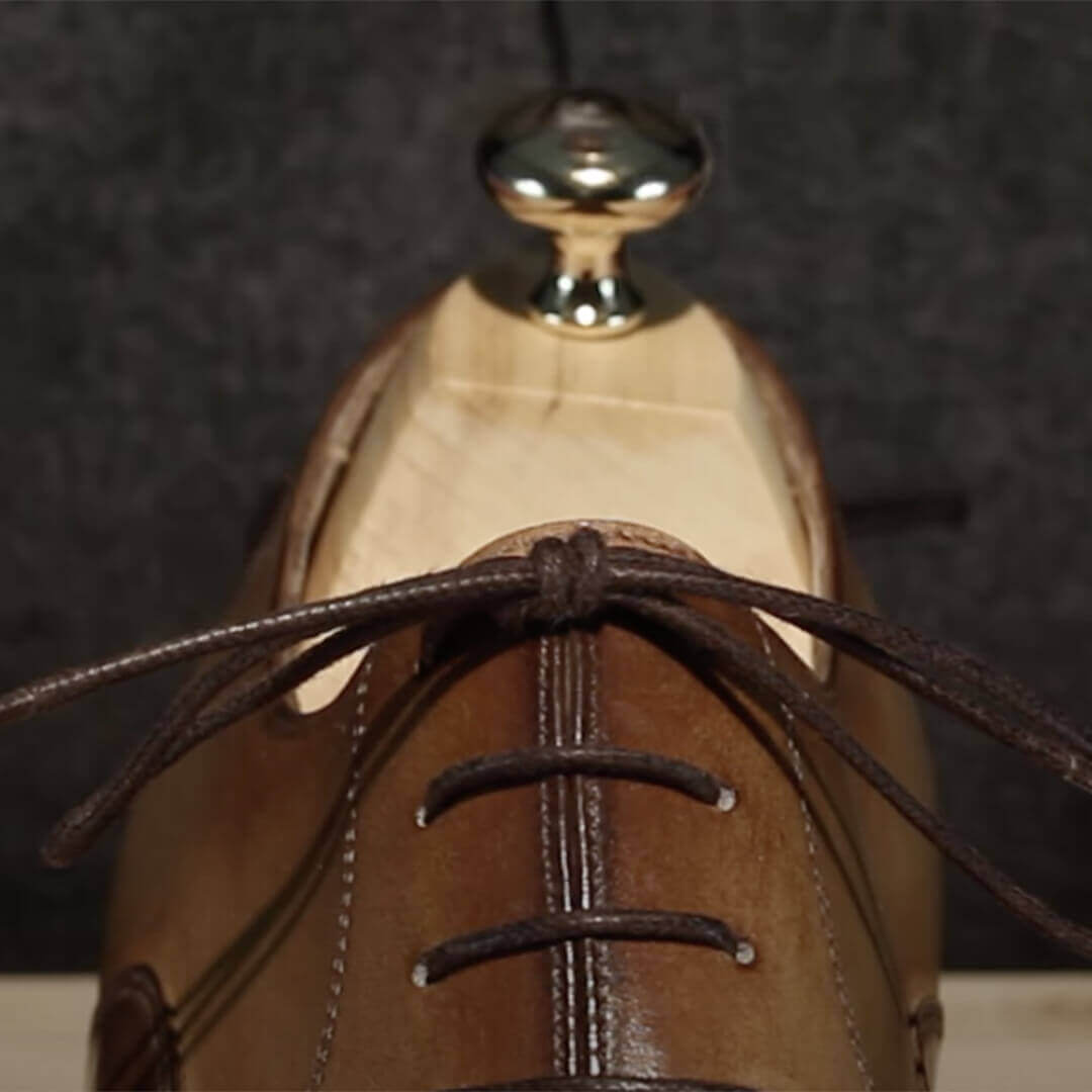 The RIGHT Way To Lace And Tie Your Dress Shoes!